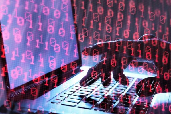 Mesaje false: Hackerii îndeamnă la donaţii pentru cauza Ucrainei