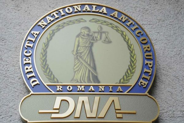 DNA dezaprobă încercările de atragere a instituției în jocurile politice