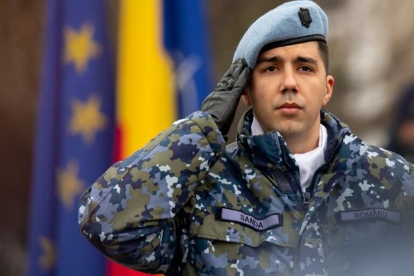 Încep înscrierile pentru posturile de soldat/gradat profesionist în MApN! Vezi ce condiții trebuie să îndeplinească cei care-și doresc o carieră militară 
