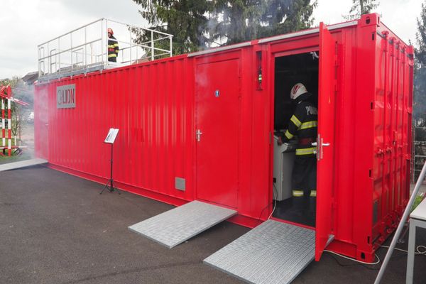 FOTO: Consiliul Județean Sălaj a finanțat achiziția celui mai modern container de pregătire pentru pompieri! Investiția se cifrează la peste 840.000 lei