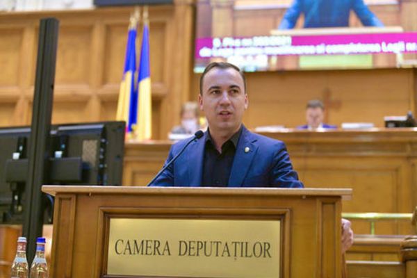 Bogdan Ivan: Antreprenorii vor putea crește salariul minim al angajaților cu 200 de lei, cu taxe ZERO către stat