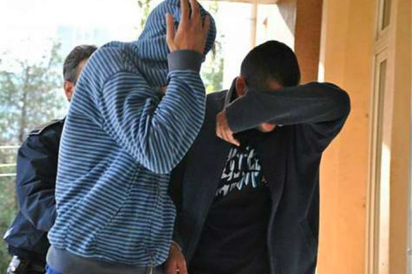 Doi bărbați din Șimleu Silvaniei, după gratii pentru 30 de zile! Au furat din casa unei femei din Crasna bunuri și bani