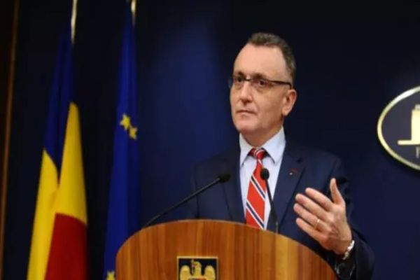 Ministrul Educaţiei, Sorin Cîmpeanu, anunţă "rezultate fără precedent" în istoria consultărilor cu studenţii referitor la proiectul Legii învăţământului superior