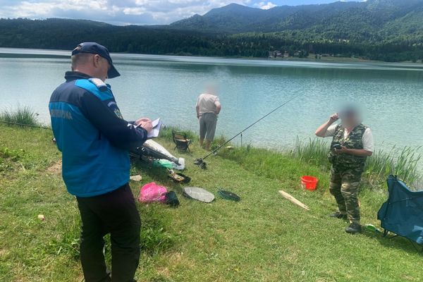 Pescarii, la control! Câte amenzi au fost aplicate de jandarmii sălăjeni