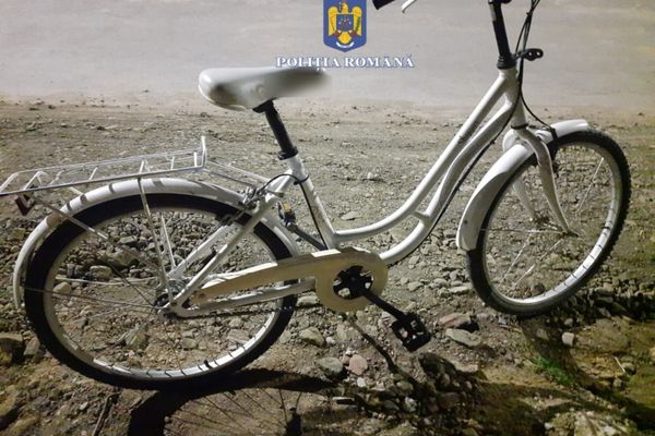 Minor din Zalău, cu dosar penal! A furat 7 biciclete, majoritatea din scări de bloc