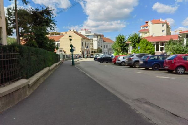 Lucrările de modernizare a zonei centrale a municipiului Zalău continuă! Se închide circulația pe strada Unirii 