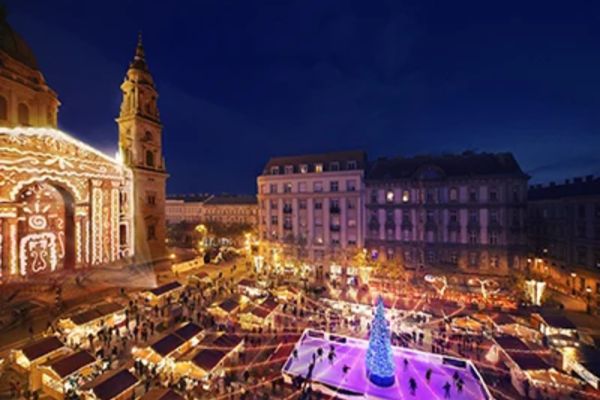 VIDEO| Târgul de Crăciun de la Budapesta, cel mai frumos din Europa