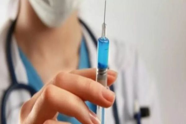 BioNTech va începe testele pentru un vaccin împotriva cancerului.