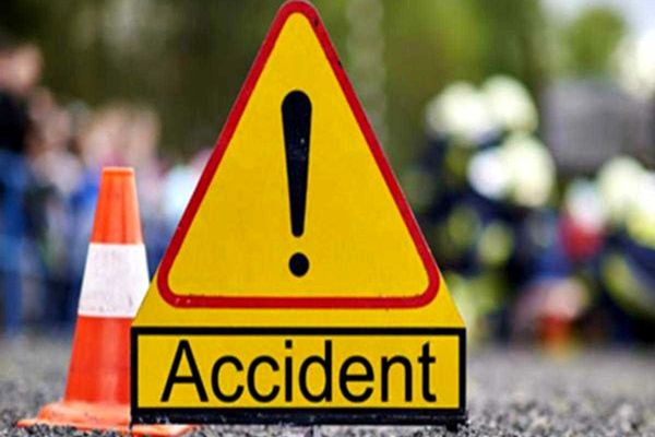 Cinci persoane, dintre care trei copii, au ajuns la spital după un accident produs în Meseșenii de Jos