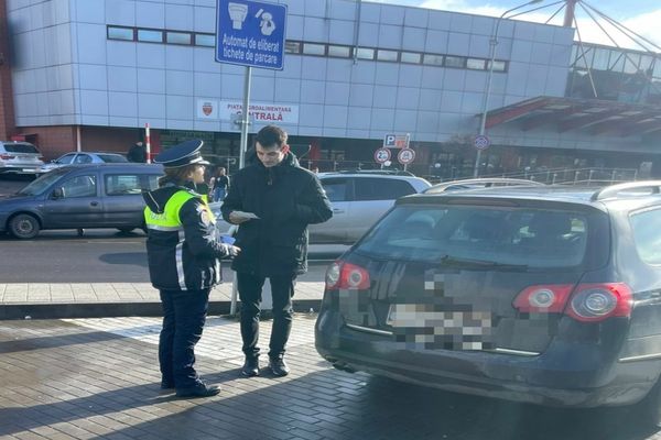 Acțiuni de prevenire a furturilor din autoturisme, derulate de polițiștii sălăjeni