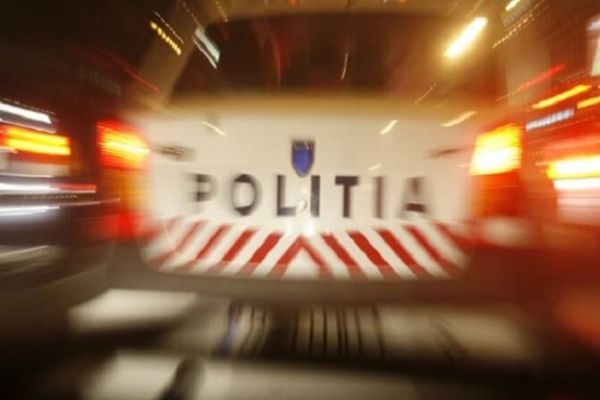 GTA de Zalău: Beat şi fără permis a furat o maşină și a făcut accident cu o autospecială de poliţie