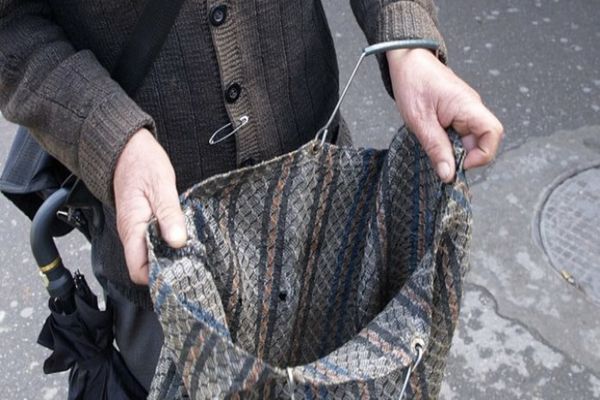 Trei sălăjence, cercetate penal de polițiștii sălăjeni, pentru folosirea unor minori în scop de cerșetorie