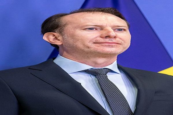 FLORIN CÎȚU AVERTIZEAZĂ: 45 DE MILIARDE DE LEI VOR FI SCOȘI DIN BUZUNARELE ROMÂNILOR. „STATUL ÎI VREA, VOI NU-I MAI AVEȚI”