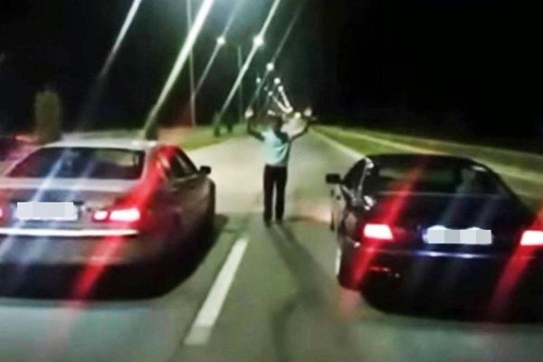 Cursă ilegală pe șoseaua de centură a Zalăului, întreruptă de polițiști