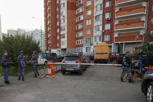 Alertă la Moscova. Aeroporturile au fost închise temporar, în urma unor atacuri cu drone