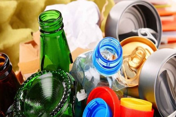 Ce faci dacă magazinul REFUZĂ ambalajele returnabile cu garanție. Explicațiile ministrului Mediului