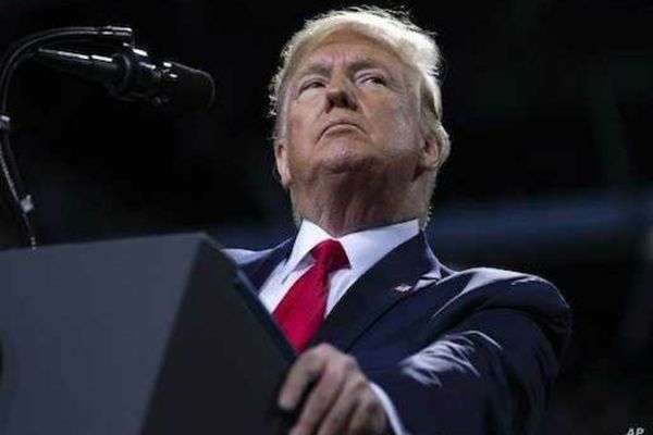 DONALD TRUMP ANUNȚĂ TARIFE VAMALE DE 50% PENTRU UNIUNEA EUROPEANĂ 