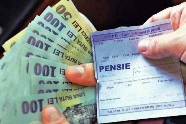 Anunț șoc pentru milioane de pensionari! Poșta Română vrea să renunțe la distribuirea banilor: „E o povară pentru noi”