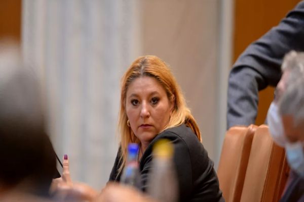 O NOUĂ CONTESTAȚIE PRIVIND CANDIDATURA DIANEI ȘOȘOACĂ LA ALEGERILE PREZIDENȚIALE, RESPINSĂ DE CURTEA CONSTITUȚIONALĂ