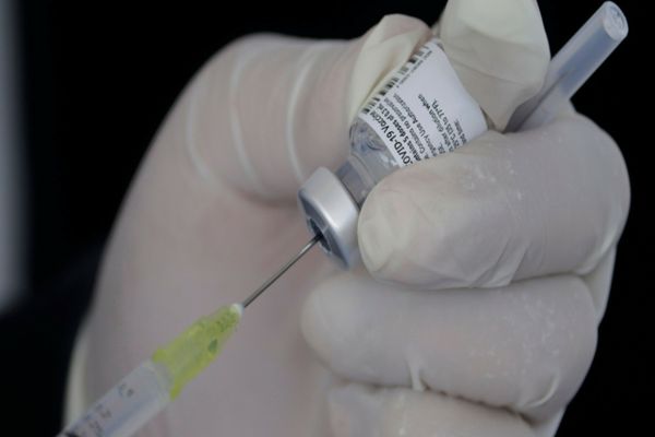 SUA RESTRÂNG RECOMANDĂRILE PENTRU VACCINURILE ANTI-COVID