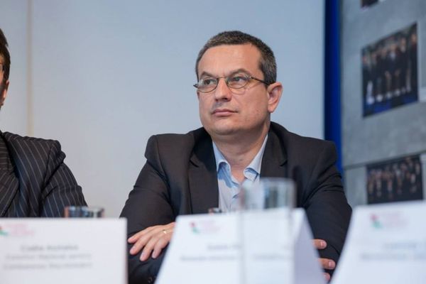 VIITORUL JUDECĂTOR CCR, CSABA ASZTALOS, APĂRĂ PRIMELE DE ZECI DE MII DE EURO LA PENSIONARE