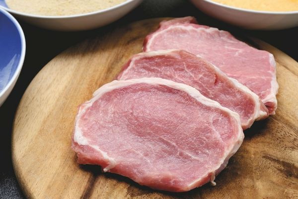 La ce să fii atent atunci când alegi carnea de porc la măcelărie 