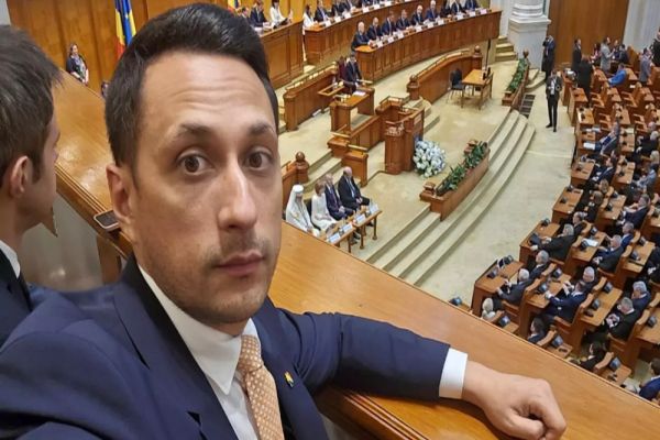 Disperarea sistemului. Nu știu ce să mai facă pentru a fura voturi de la Anca Alexandrescu