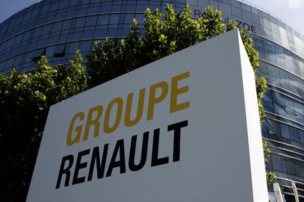 Renault face pasul spre industria de apărare: constructorul auto pregătește producția de drone militare pentru statul francez