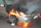 Autoturism, cuprins de flăcări pe o stradă din Jibou. Cauza: un scurtcircuit