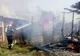 Incendiu în zori de zi într-o gospodărie din Sânmihaiu Almașului