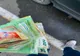 Gest demn de laudă al unui minor din Zalău după ce a găsit peste 3000 de euro pe stradă